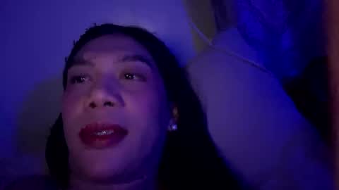 Snapshot of lucy_pearlcumxx chatting on 01/10/25, 05:24 Aliana online show from 01/10/25, 05:24