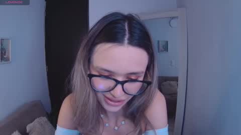 Snapshot of lucy_priincess chatting on 09/16/25, 03:29 lucy online show from 09/16/25, 03:29