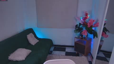 lucy online show from 04/14/26, 06:19