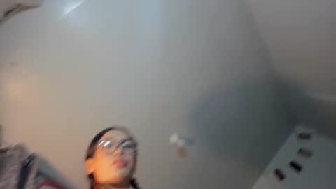 Snapshot of lucy_shane chatting on 01/13/25, 04:41 lucy_shane online show from 01/13/25, 04:41