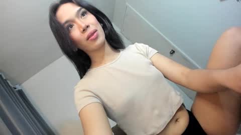 Snapshot of lucy_shane chatting on 09/14/25, 10:58 lucy_shane online show from 09/14/25, 10:58