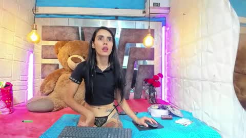 Lucy unlimit come back here  online show from 05/14/26, 01:51