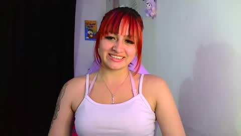 Snapshot of lucycherry__ chatting on 01/23/25, 04:30 LUCIA online show from 01/23/25, 04:30