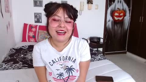 Lucya Fernanda  online show from 10/16/25, 05:14