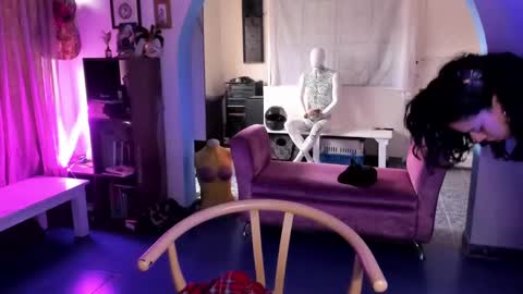 Snapshot of lucyklumm chatting on 09/17/25, 09:49 MALAMOR online show from 09/17/25, 09:49