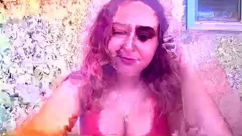 Snapshot of lucylavender444 chatting on 09/15/25, 07:47 lucylavender online show from 09/15/25, 07:47