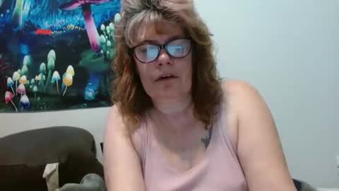 Snapshot of lucylling chatting on 02/14/26, 08:05 lucylling online show from 02/14/26, 08:05