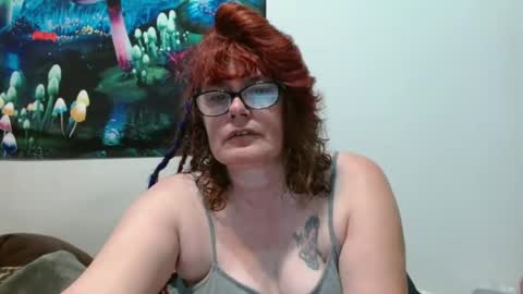 Snapshot of lucylling chatting on 05/18/26, 02:45 lucylling online show from 05/18/26, 02:45