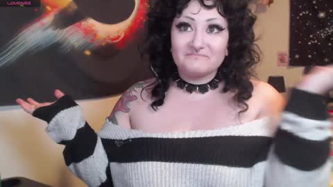 Lucy Lynx online show from 01/08/25, 12:38