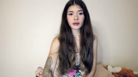 lucyportman online show from 04/21/26, 07:36