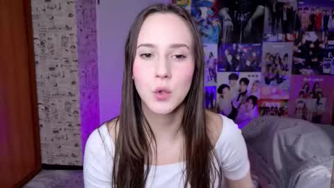 Lucy Rose online show from 11/19/25, 05:13