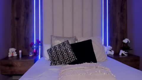 Lucy online show from 03/26/26, 03:28