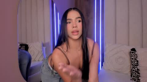 Lucy online show from 04/05/26, 12:30