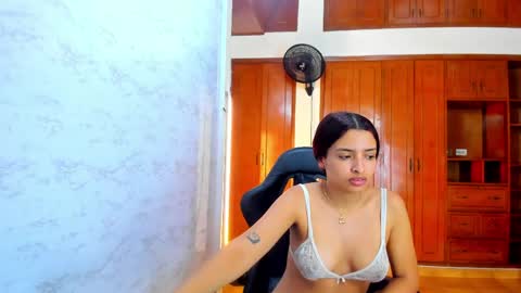 LUCY  online show from 04/16/26, 07:03