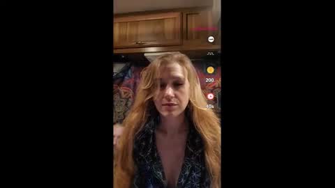 Lucy Vybes and Go-Gert online show from 12/31/24, 01:19