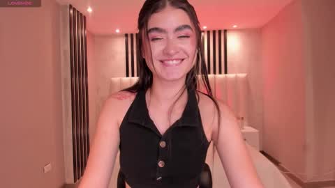 Snapshot of lucyweiss_ chatting on 11/12/25, 08:52 Lucy online show from 11/12/25, 08:52