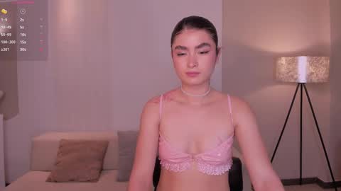 Snapshot of lucyweiss_ chatting on 12/01/25, 09:20 Lucy online show from 12/01/25, 09:20