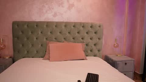 LucyWillow online show from 01/19/26, 02:15