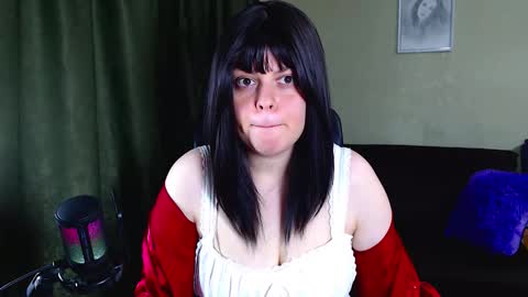 Snapshot of lucywmiller chatting on 09/22/25, 10:17 Call me Lucy online show from 09/22/25, 10:17