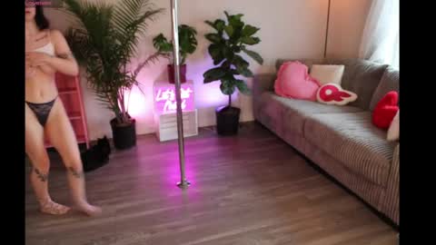 Lucy online show from 04/01/26, 10:07