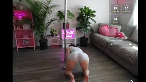 Lucy online show from 04/07/26, 10:53