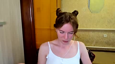 Snapshot of lucyzachar chatting on 05/16/26, 06:10 Sofia online show from 05/16/26, 06:10