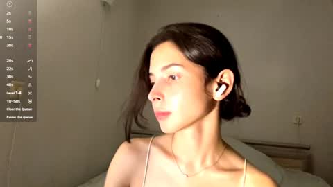 Mika online show from 07/28/26, 04:39