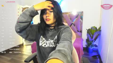 Snapshot of ludo_kitty_tay chatting on 02/18/25, 02:27 ludo_kitty_tay online show from 02/18/25, 02:27