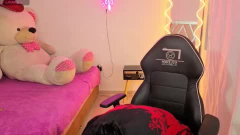 Snapshot of ludo_kitty_tay chatting on 10/07/25, 03:47 ludo_kitty_tay online show from 10/07/25, 03:47