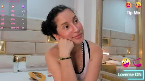 Snapshot of ludovicca_mark chatting on 05/07/26, 08:25 Ludovicca Mark online show from 05/07/26, 08:25