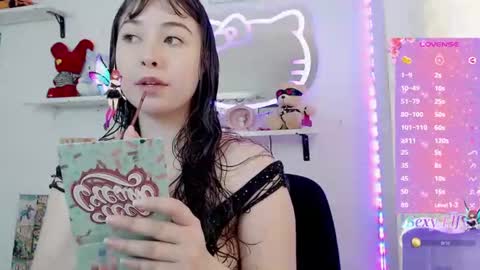 Snapshot of luhannaeverdeen chatting on 06/13/26, 07:12 Luhana online show from 06/13/26, 07:12
