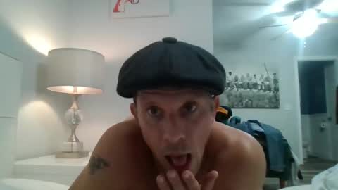 Snapshot of luiggii0904 chatting on 12/14/24, 06:13 luiggii0904 online show from 12/14/24, 06:13