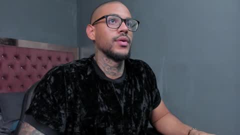 Luigi Vitale online show from 01/12/25, 02:03