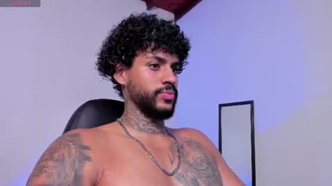 Snapshot of luigi1_ chatting on 07/19/26, 02:04 Luigi Vitale online show from 07/19/26, 02:04