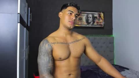 Luigi Independent model online show from 11/15/25, 07:16