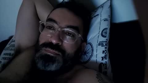 Snapshot of luis2988z chatting on 12/05/24, 10:44 Hairyman online show from 12/05/24, 10:44