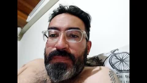 Snapshot of luis2988z chatting on 12/11/24, 03:13 Hairyman online show from 12/11/24, 03:13