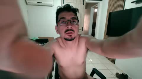 luis_flr online show from 10/06/25, 03:20