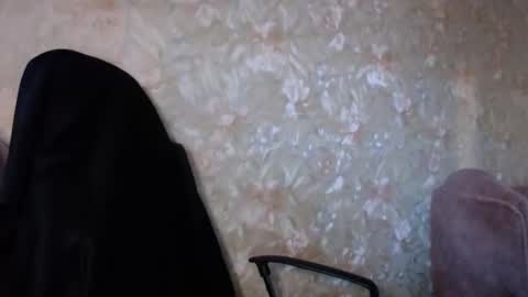 Snapshot of luisa_domina chatting on 09/13/25, 09:42 luisa lovedom online show from 09/13/25, 09:42