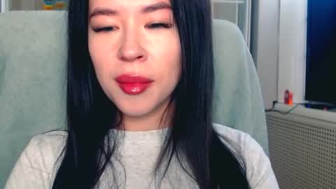 Snapshot of luisa_domina chatting on 09/24/25, 08:39 luisa lovedom online show from 09/24/25, 08:39