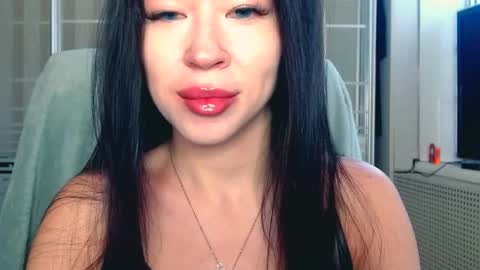 Snapshot of luisa_domina chatting on 09/27/25, 09:47 luisa lovedom online show from 09/27/25, 09:47