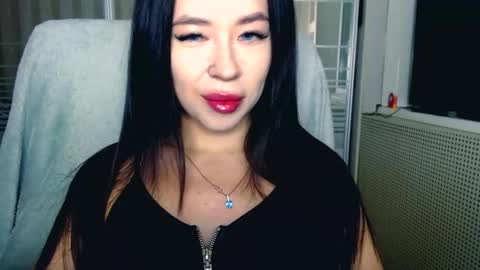 Snapshot of luisa_domina chatting on 09/29/25, 03:39 luisa lovedom online show from 09/29/25, 03:39