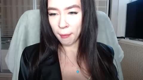 Snapshot of luisa_domina chatting on 10/09/25, 08:23 luisa lovedom online show from 10/09/25, 08:23