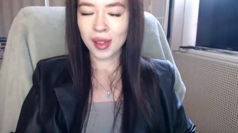 Snapshot of luisa_domina chatting on 10/10/25, 09:30 luisa lovedom online show from 10/10/25, 09:30