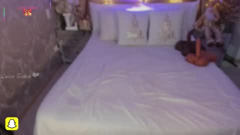 Snapshot of luisabaker chatting on 12/20/25, 04:08 IG im alisson01 online show from 12/20/25, 04:08