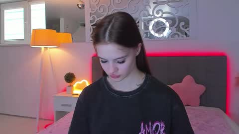 LuisaClover online show from 04/10/26, 12:32