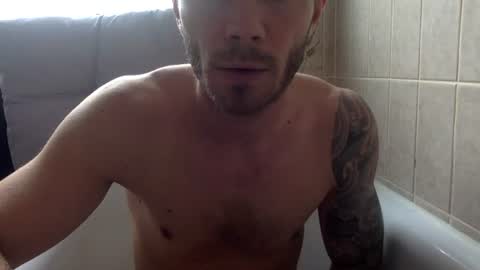 Snapshot of luisbadx chatting on 07/05/26, 09:27 Luis Badx online show from 07/05/26, 09:27