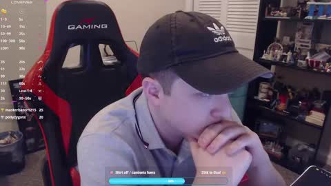 Snapshot of luisdiaztube chatting on 01/01/25, 02:41 Luisdiaztube online show from 01/01/25, 02:41