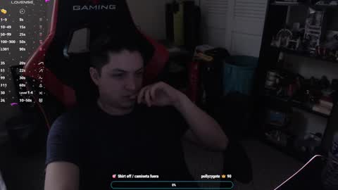 Snapshot of luisdiaztube chatting on 01/04/25, 08:05 Luisdiaztube online show from 01/04/25, 08:05