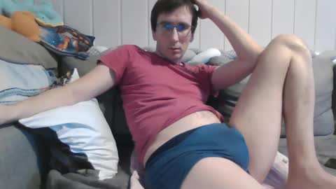 Snapshot of luismcawesome chatting on 01/29/25, 09:33 Luis online show from 01/29/25, 09:33